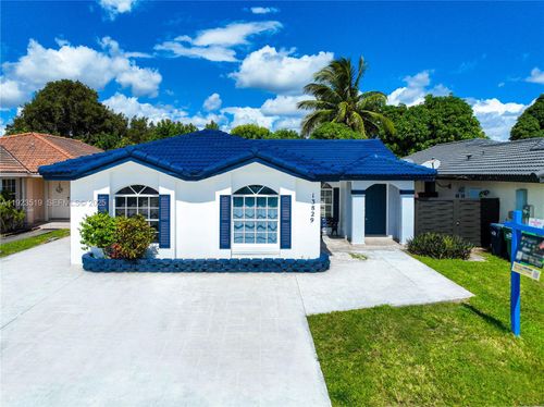 13829 Sw 157th Ter, Miami, FL, 33177-1277 | Card Image