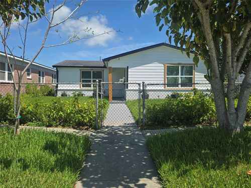 5102 Avenue L, Galveston, TX, 77551-4547 | Card Image