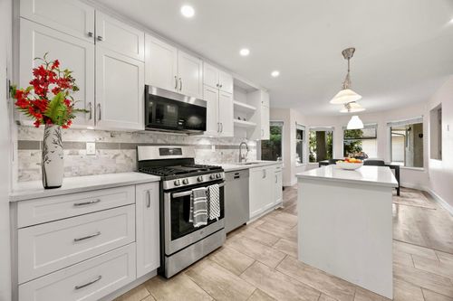 16-3471 Regina Avenue, Richmond, BC, V6X2K8 | Card Image