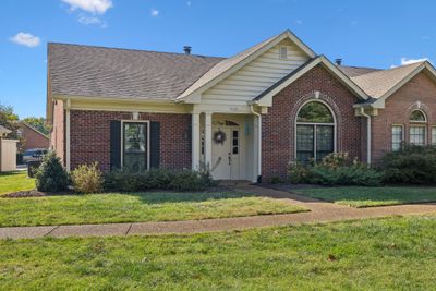 6035 Sunrise Cir, Condo with 3 bedrooms, 2 bathrooms and 2 parking in Franklin TN | Image 2