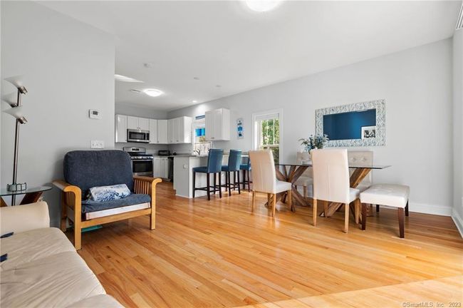 Living Room | Image 15
