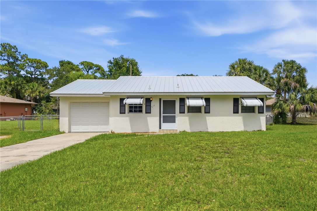 Residential in Sebastian 3