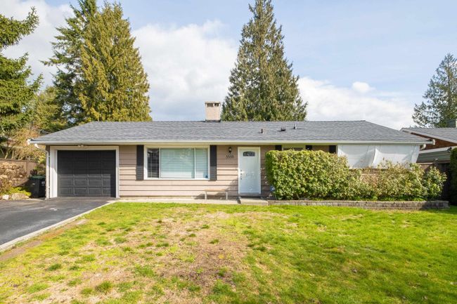 3558 Greentree Lane, House other with 3 bedrooms, 1 bathrooms and 3 parking in North Vancouver BC | Image 2