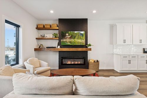 6331 16th Ave S, Richfield, MN, 55423-1747 | Card Image