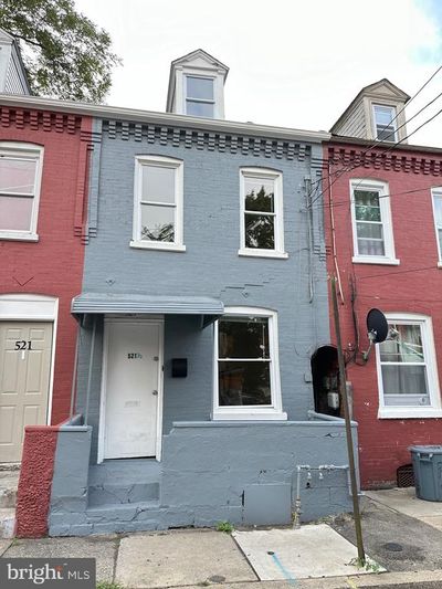 521 Green Street, Townhouse with 2 bedrooms, 1 bathrooms and null parking in LANCASTER PA | Image 2