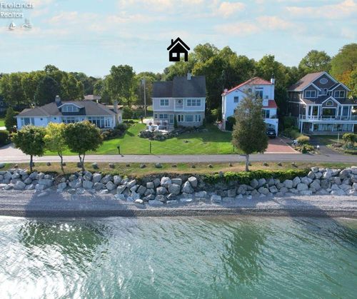 4376 E Cliff Rd, Port Clinton, OH, 43452-9773 | Card Image