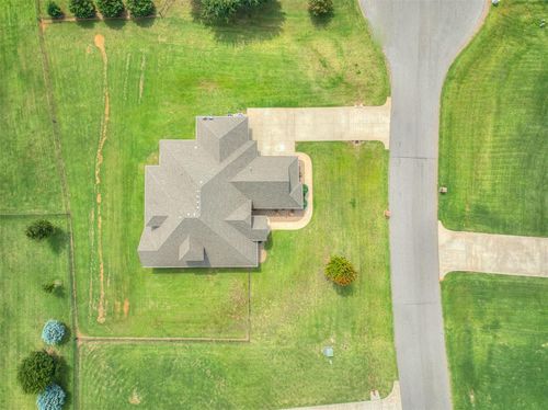 3530 Rivers Edge Court, Newcastle, OK, 73065 | Card Image
