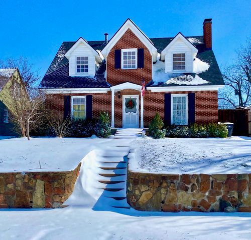 2721 Forest Park Blvd, Fort Worth, TX, 76110-2226 | Card Image