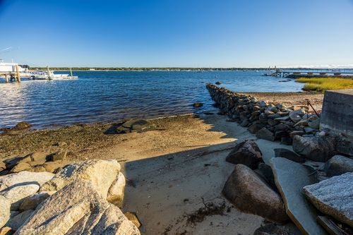 2 Port Way, Mattapoisett, MA, 02739-2368 | Card Image