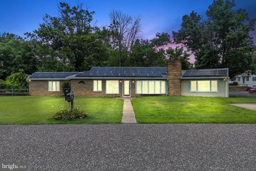 19 Spruce Ave, BORDENTOWN, NJ, 08505-1922 | Card Image