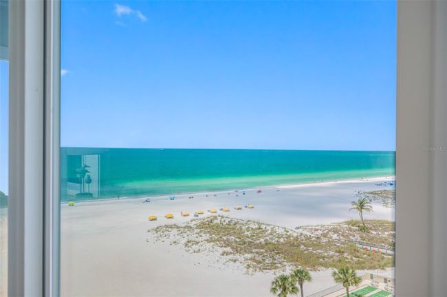 909 - 4950 Gulf Boulevard, Condo with 2 bedrooms, 2 bathrooms and null parking in St Pete Beach FL | Image 24