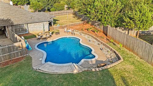 900 Blue Ridge Dr, Edmond, OK, 73003-4643 | Card Image