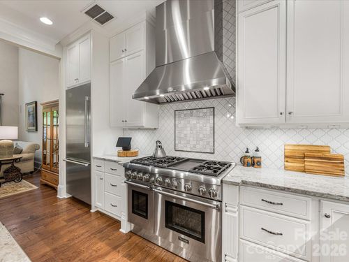 5030 Waldron Meadow Dr, Charlotte, NC, 28226-8800 | Card Image