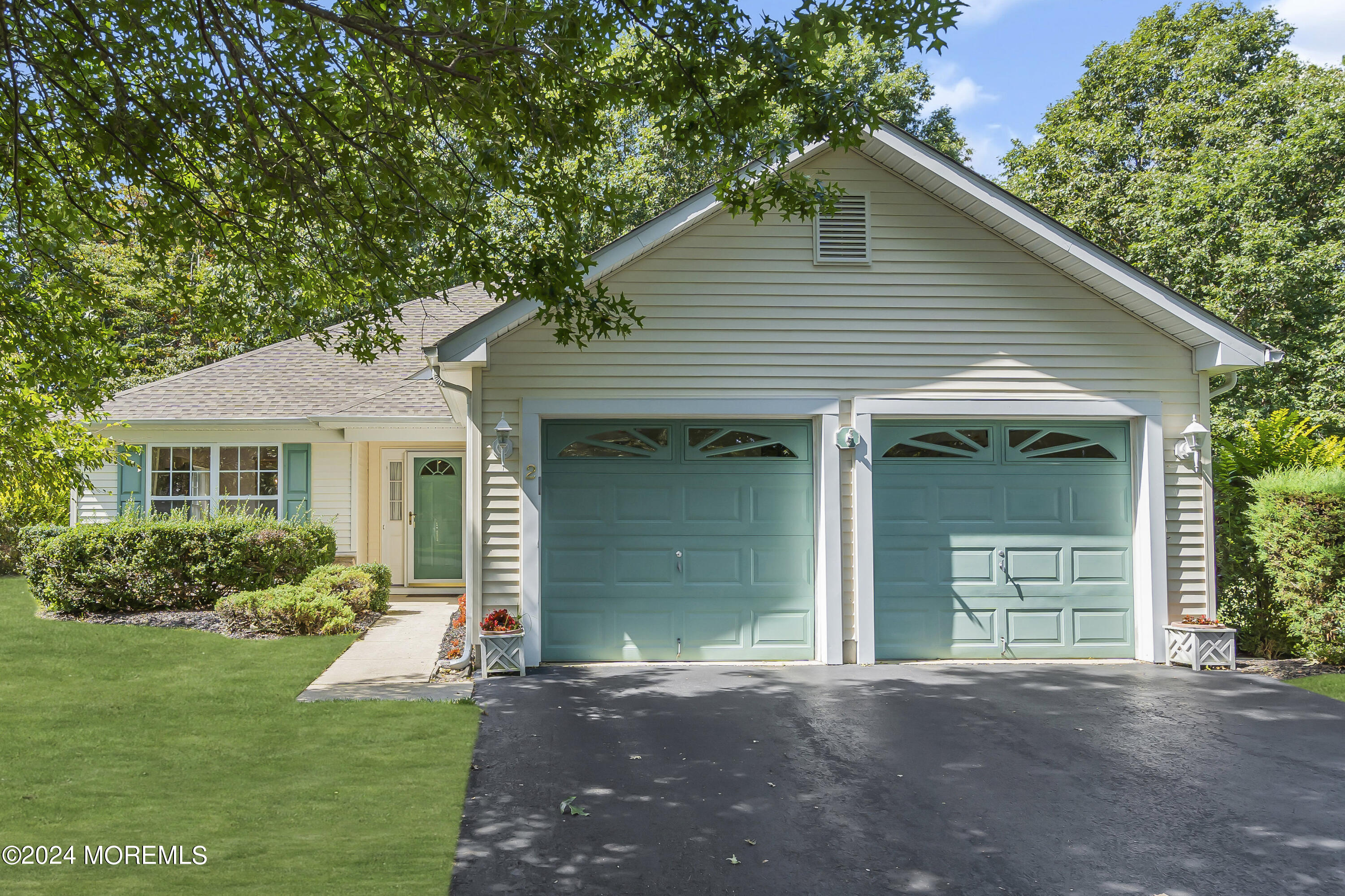 Ashfield Ct, Whiting, NJ 08759