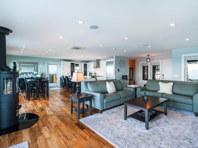 1380 Reef Rd, House other with 2 bedrooms, 4 bathrooms and 6 parking in Nanoose Bay BC | Image 7