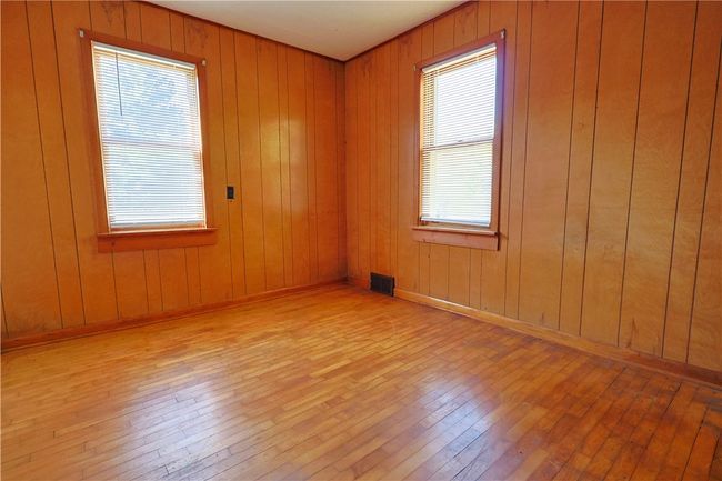 Main level bedroom | Image 9