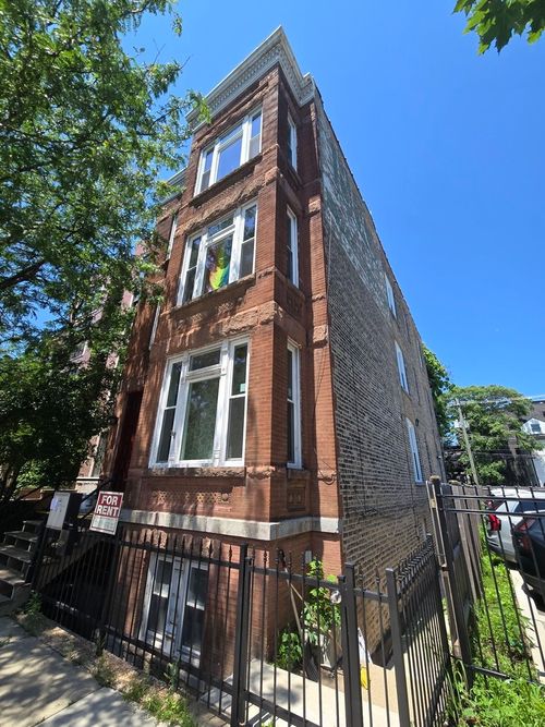 1808 W Armitage Ave, Chicago, IL, 60622-1194 | Card Image