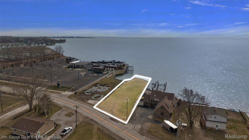 37340 Jefferson Ave, Harrison Twp, MI, 48045-2633 | Card Image