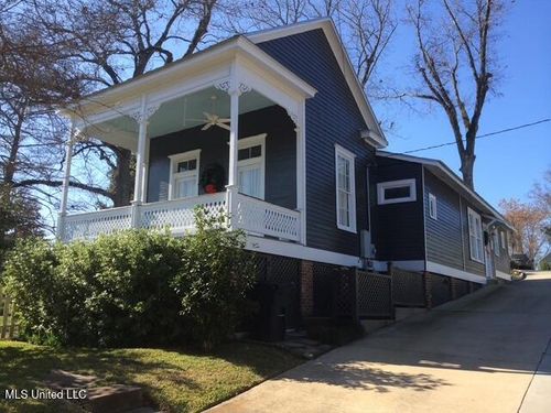 24 Cemetery Rd, Natchez, MS, 39120-2028 | Card Image