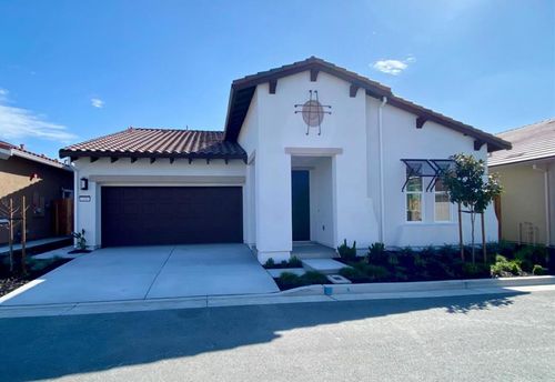 2140 White Oak Dr, Hollister, CA, 95023-6282 | Card Image