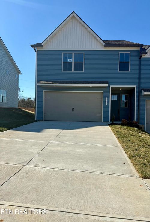 1727 Bennett Village Dr, Maryville, TN, 37804-2100 | Card Image