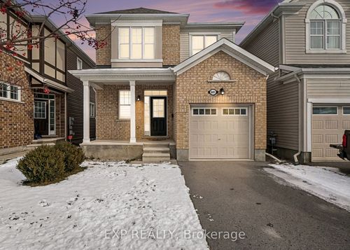 {{alt}} | Card Image