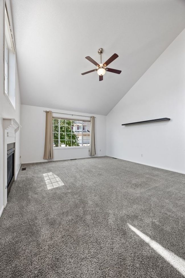 1167 74 Th St Ne, Condo with 2 bedrooms, 3 bathrooms and null parking in Cedar Rapids IA | Image 5