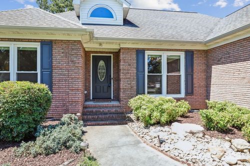 8300 Quail Hollow Dr, Harrisburg, NC, 28075-8340 | Card Image
