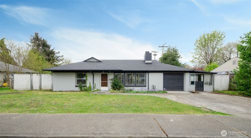 203 Lee St Se, Tumwater, WA, 98501-4517 | Card Image