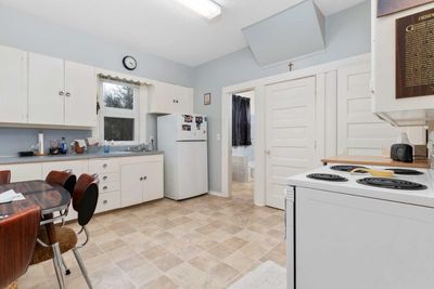 5037 48 St, House detached with 4 bedrooms, 1 bathrooms and 3 parking in Daysland AB | Image 2