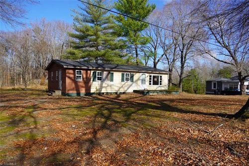 267 Jennings Blackwell Rd, Pelham, NC, 27311-8692 | Card Image