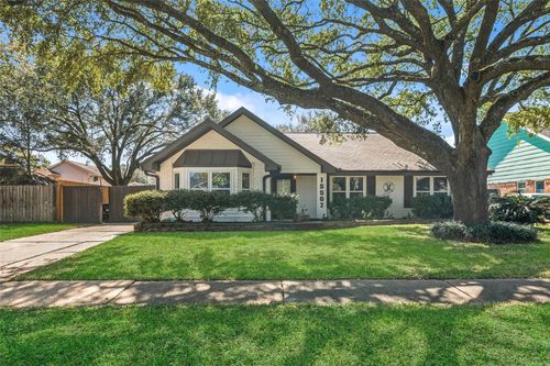 15507 Four Leaf Dr, Houston, TX, 77084-3664 | Card Image