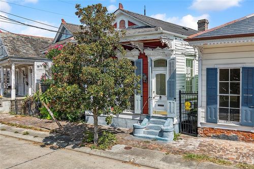 2715 Decatur St, New Orleans, LA, 70117-7328 | Card Image