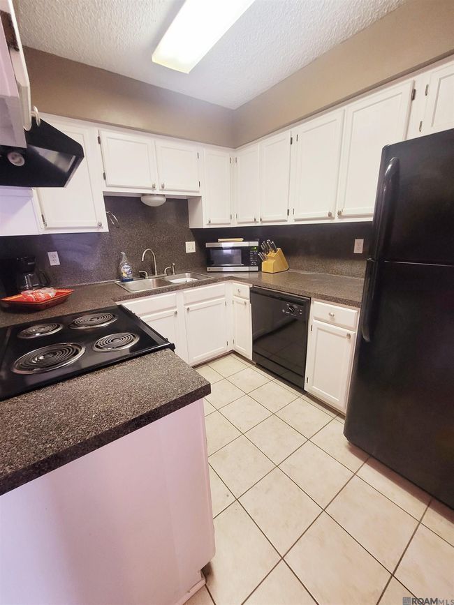 APT-202 - 6212 Stumberg Ln, Condo with 2 bedrooms, 3 bathrooms and 2 parking in Baton Rouge LA | Image 6