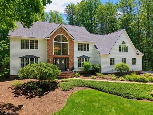 17331 Old Tannery Trl, Chagrin Falls, OH, 44023-2120 | Card Image