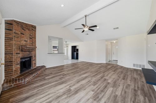 4238 Emerson Dr, Grand Prairie, TX, 75052-3818 | Card Image