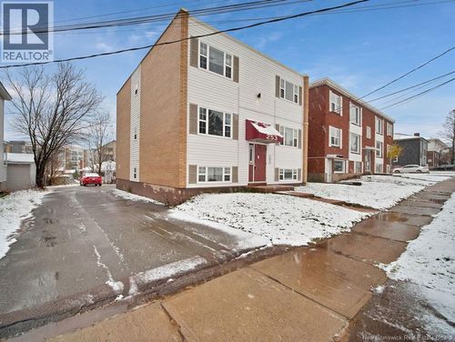 253 West Lane, Moncton, NB, E1C6V5 | Card Image