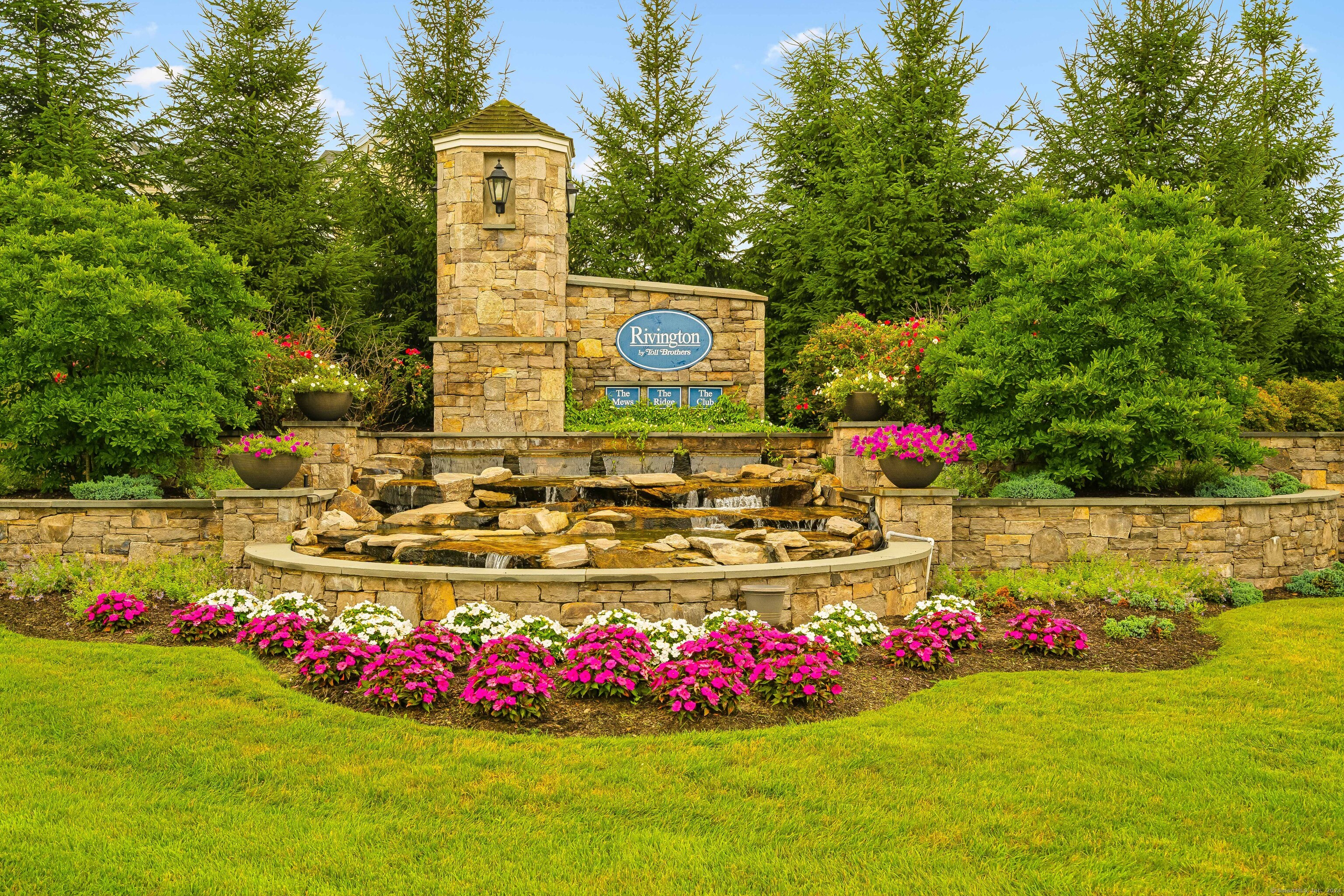 Center Meadow Ln, Danbury, CT 06810