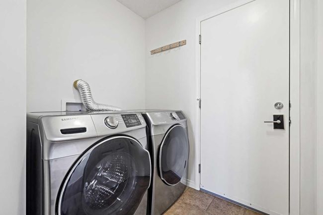 19 Rockyspring Green Nw, House other with 4 bedrooms, 4 bathrooms and 4 parking in Calgary AB | Image 15