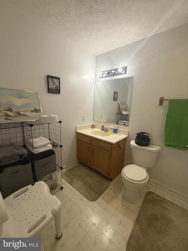 195 Burdette Dr, House other with 3 bedrooms, 3 bathrooms and null parking in MARTINSBURG WV | Image 13