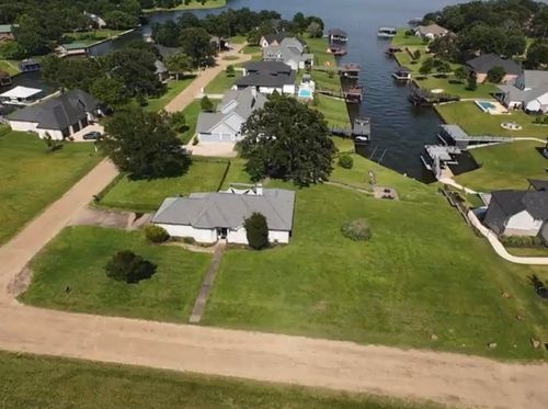207 Ellen Ln, Mabank, TX, 75156-6021 | Card Image