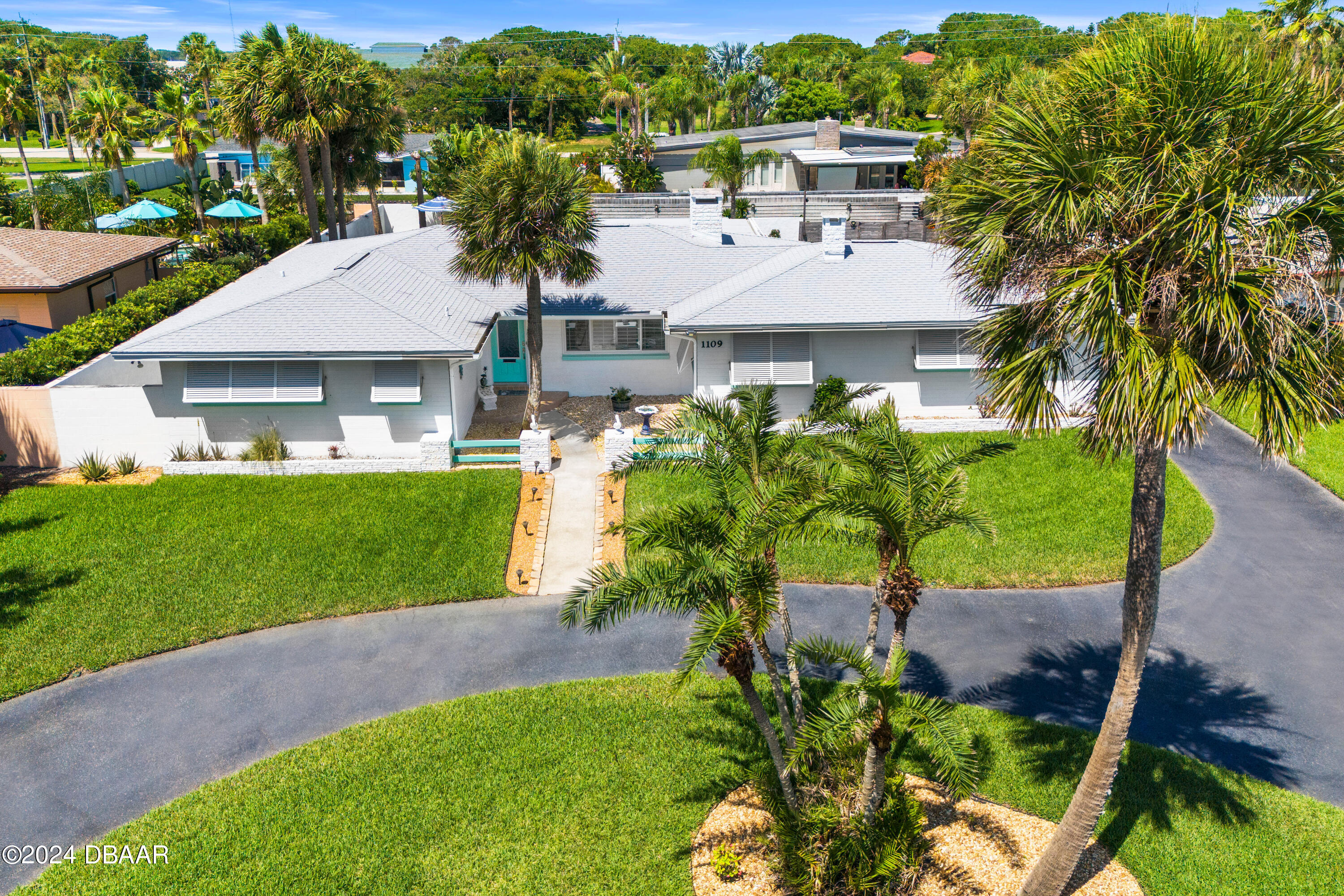 Jacaranda Ave, Daytona Beach, FL 32118
