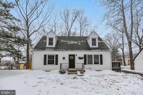 323 Burman Ln, FREDERICKSBURG, VA, 22407-6307 | Card Image