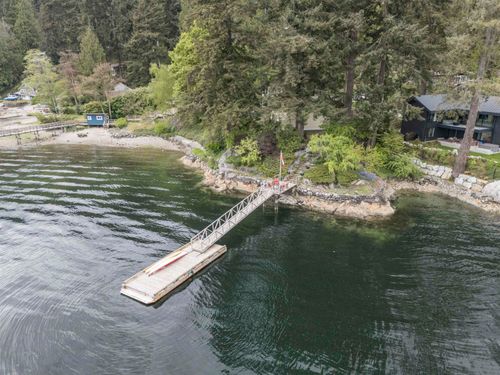 5445 Indian River Dr, North Vancouver, BC, V7G2T7 | Card Image