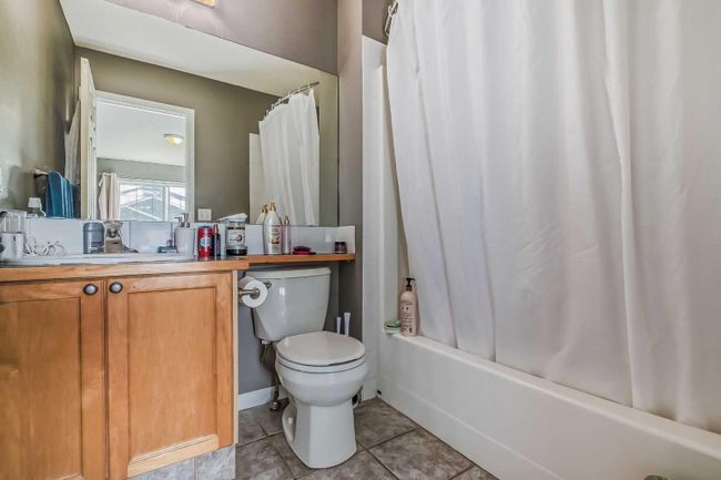 109 Hidden Creek Rise Nw, Home with 3 bedrooms, 2 bathrooms and 2 parking in Calgary AB | Image 18