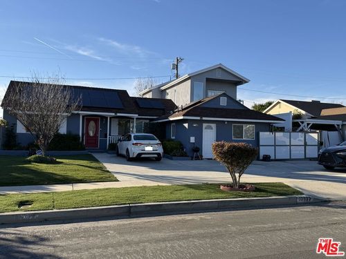 10937 Whitaker Ave, Granada Hills, CA, 91344 | Card Image