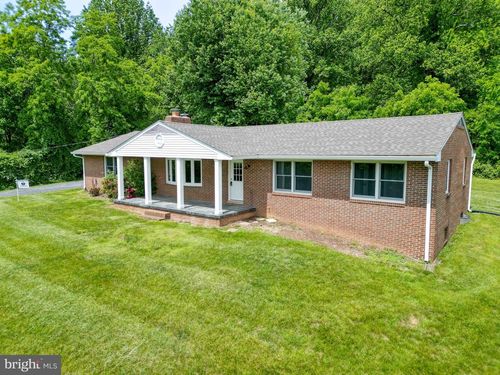 29 Antique Ln, Sperryville, VA, 22740-2180 | Card Image