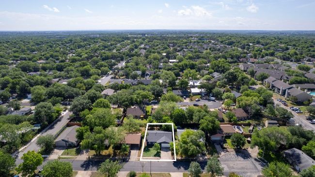 1657 Chippeway Ln, House other with 3 bedrooms, 2 bathrooms and 4 parking in Austin TX | Image 38