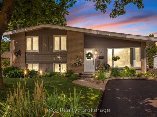 28 Alston Crt, Brampton, ON, L6W3B6 | Card Image