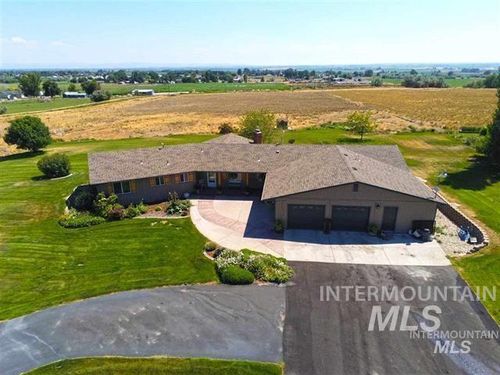 111 View Dr, Jerome, ID, 83338-5970 | Card Image